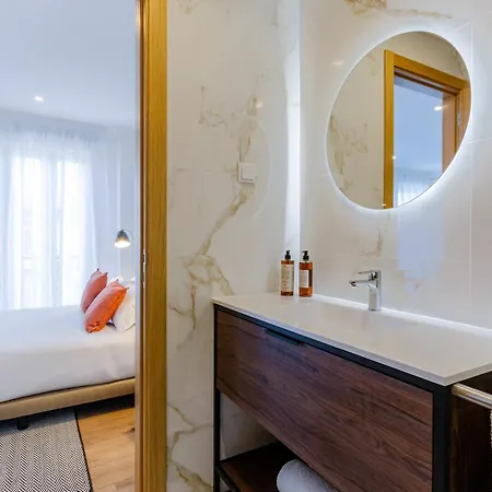Apartment Morais Soares 131 *